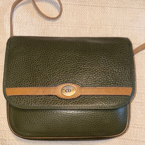 Christian Dior Vintage pebbled leather crossbody in GUC - Picture 3 of 12